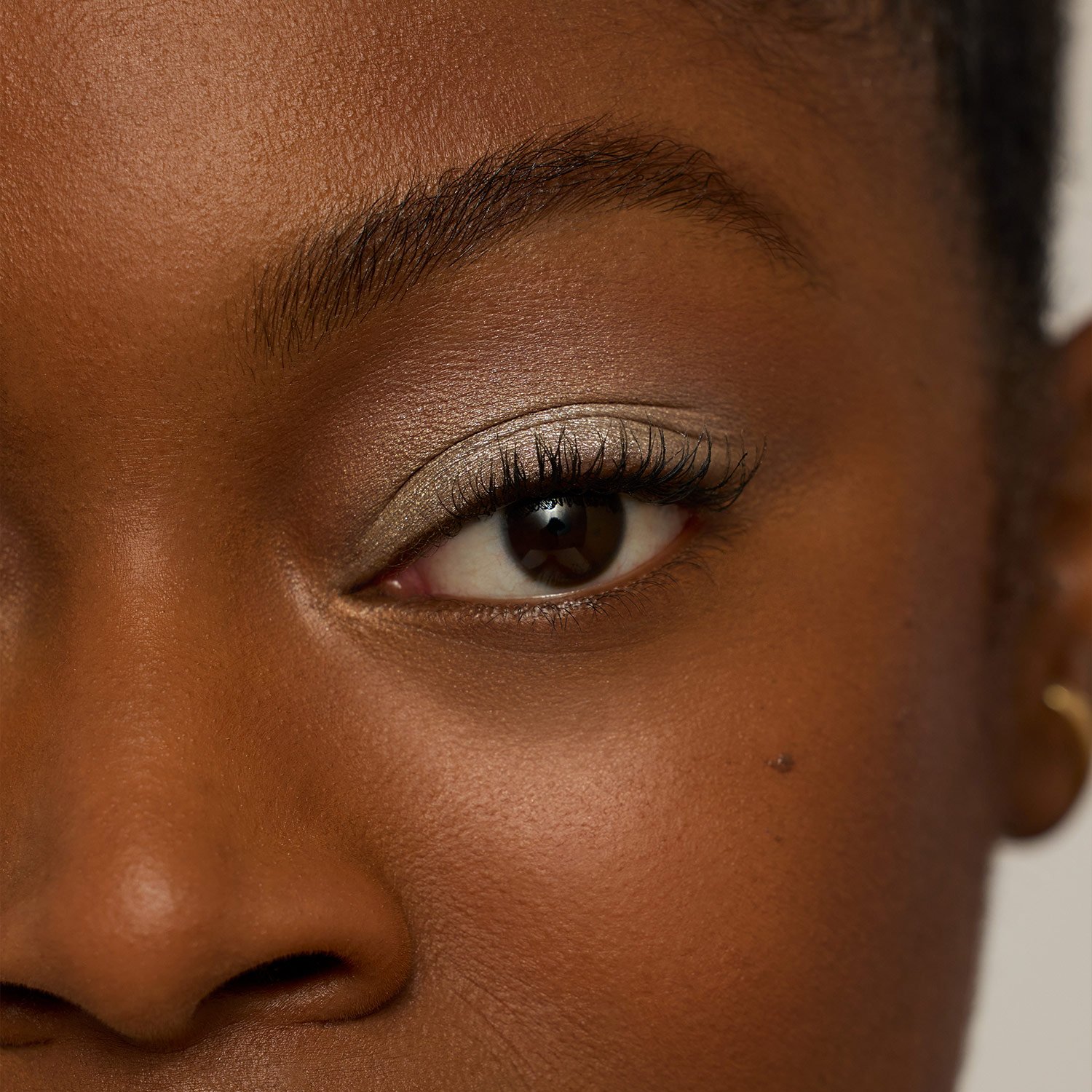 14605-jane-iredale-ColorLuxe-Eye-Shadow-Sticks-Moonstone-4