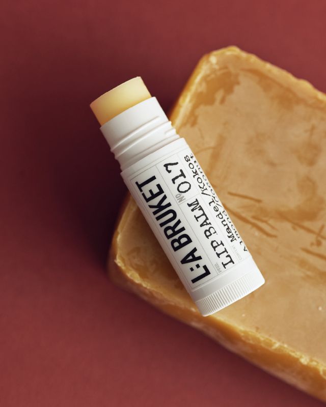 L:A BRUKET No. 017 Lip Balm Mandel/Kokosnuss Lippenbalsam