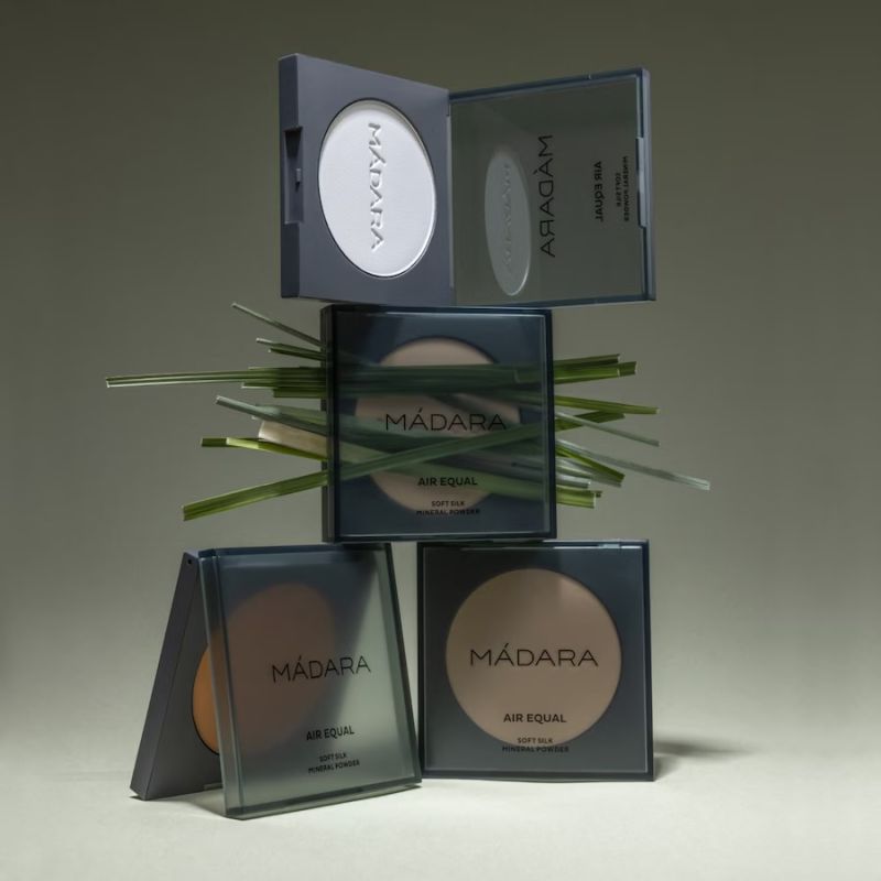 MADARA Organic Skincare AIR EQUAL Soft Silk Mineral Powder, #3 DEEP MHD 10.26