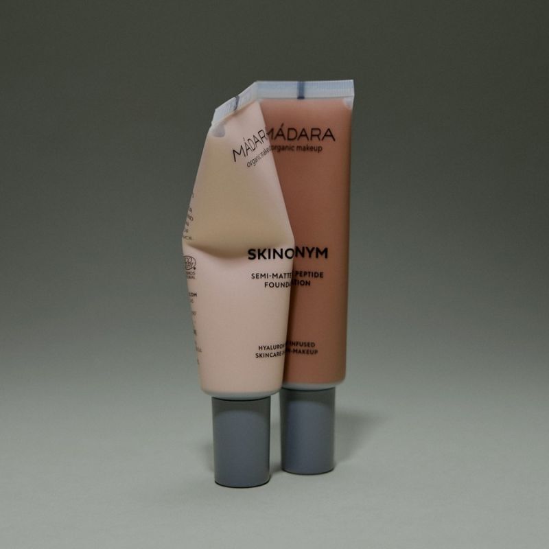 MADARA Organic Skincare SKINONYM Foundation, #65 WARM TAN - MHD 10.26