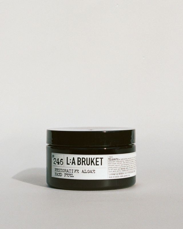 L:A BRUKET No. 246 Restorative Algae Hand Peeling