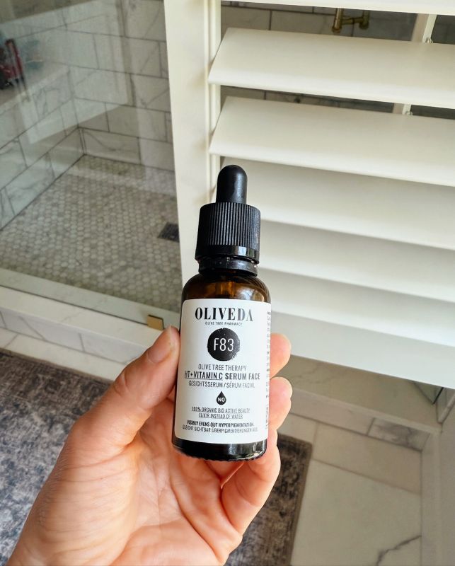 OLIVEDA F83 HT+ Vitamin C Gesichtsserum